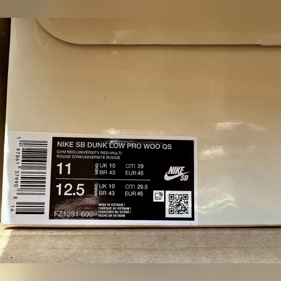 Nike SB Dunk Low x The Wizard of Oz Poppy Field size 11 M, Ebay Authenticated - Picture 16 of 16